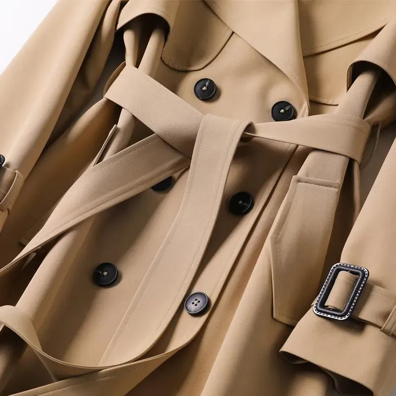 Amy Victoria | Classic trench coat