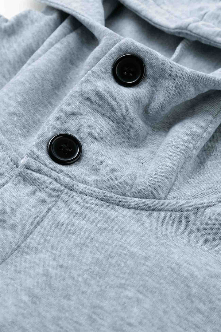 Amy Victoria | Buttoned coat with hooded pocket