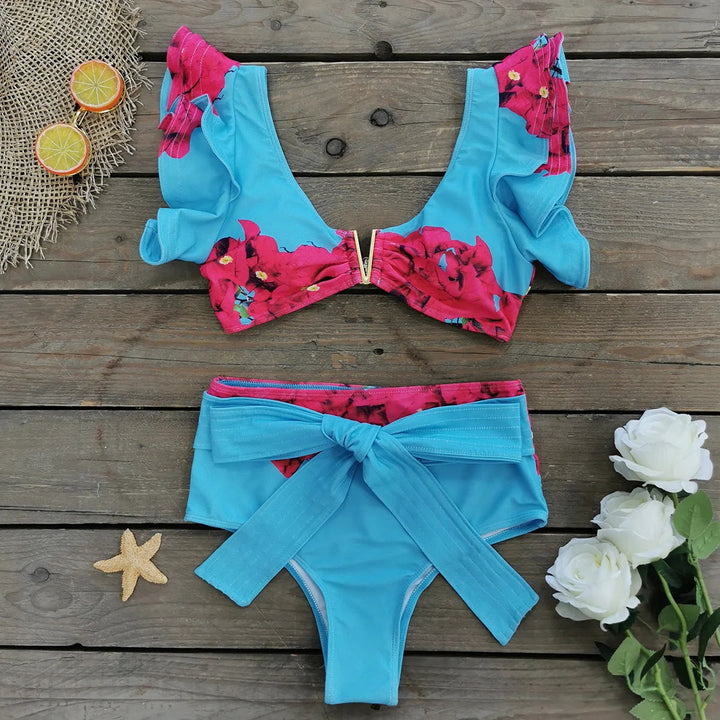 Amy Victoria | Relaxed bikini