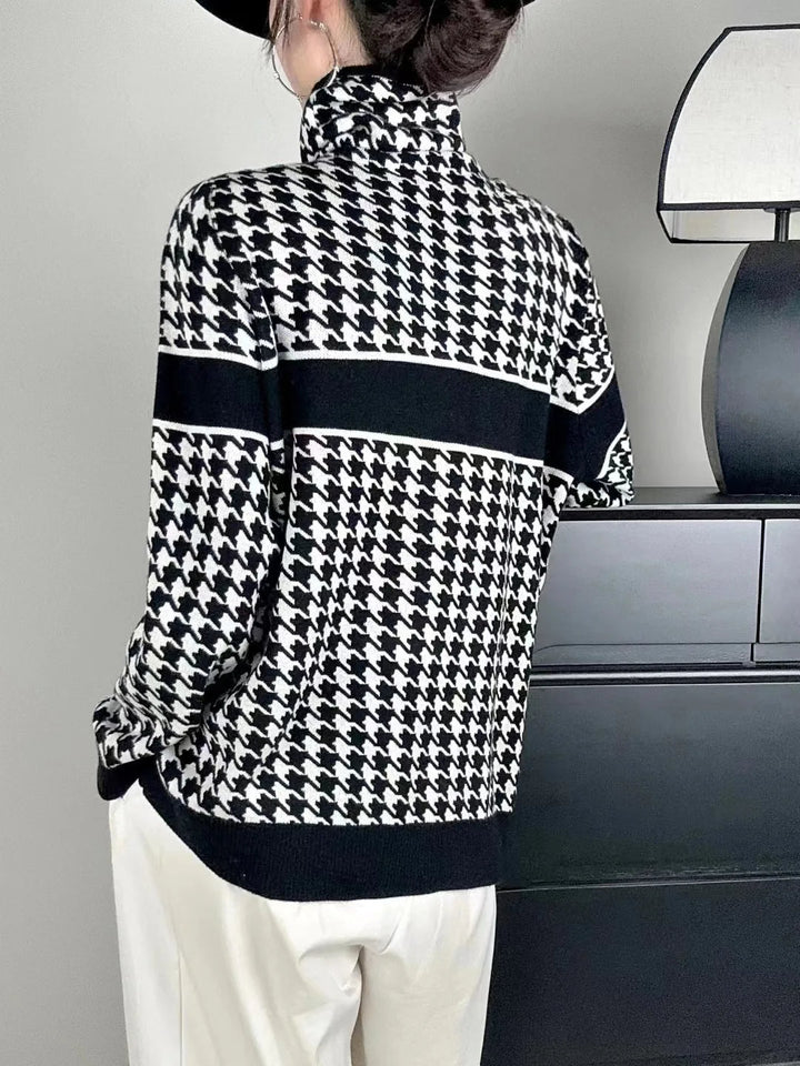 Amy Victoria | Elegant turtleneck sweater