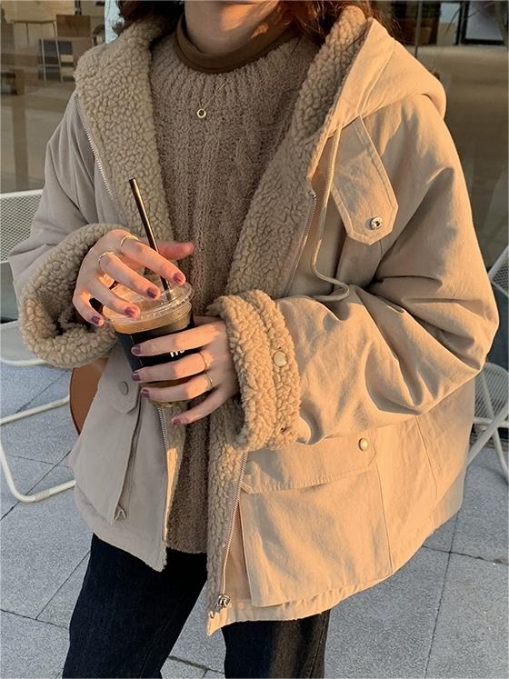 Amy Victoria | Casual winter coat
