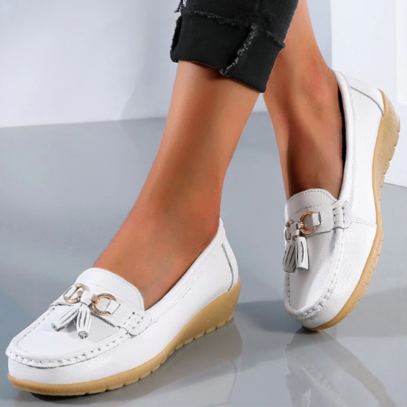 Amy Victoria | Flex Orthopedic Loafer