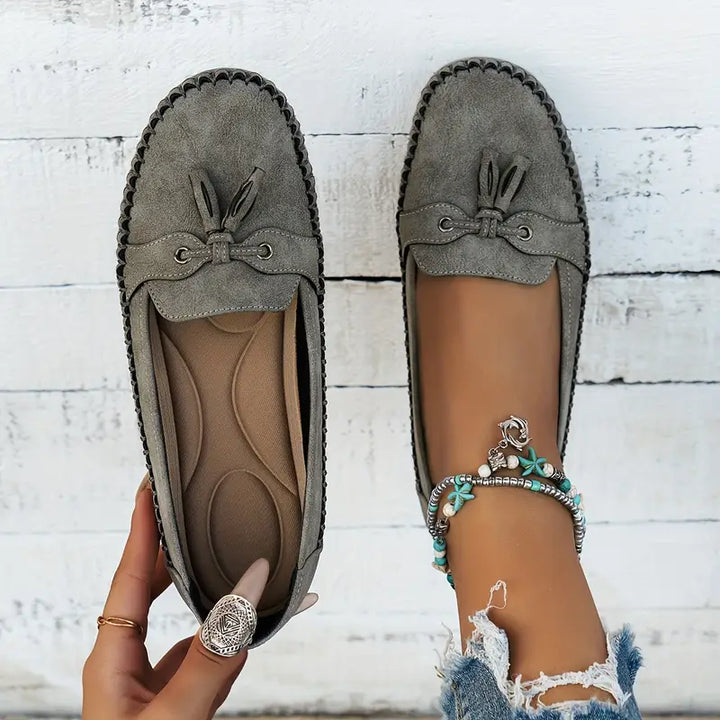 Amy Victoria | Comfortable Soft Moccasins