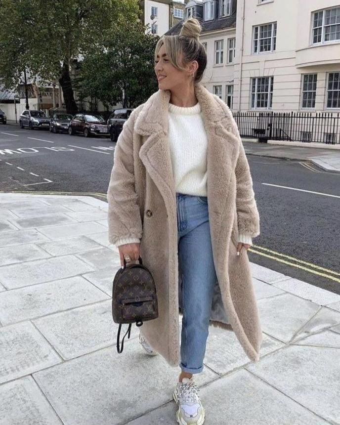 Amy Victoria | Long teddy coat