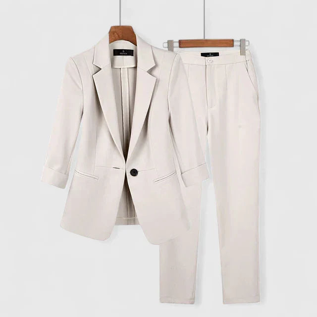 Amy Victoria | Blazer Set