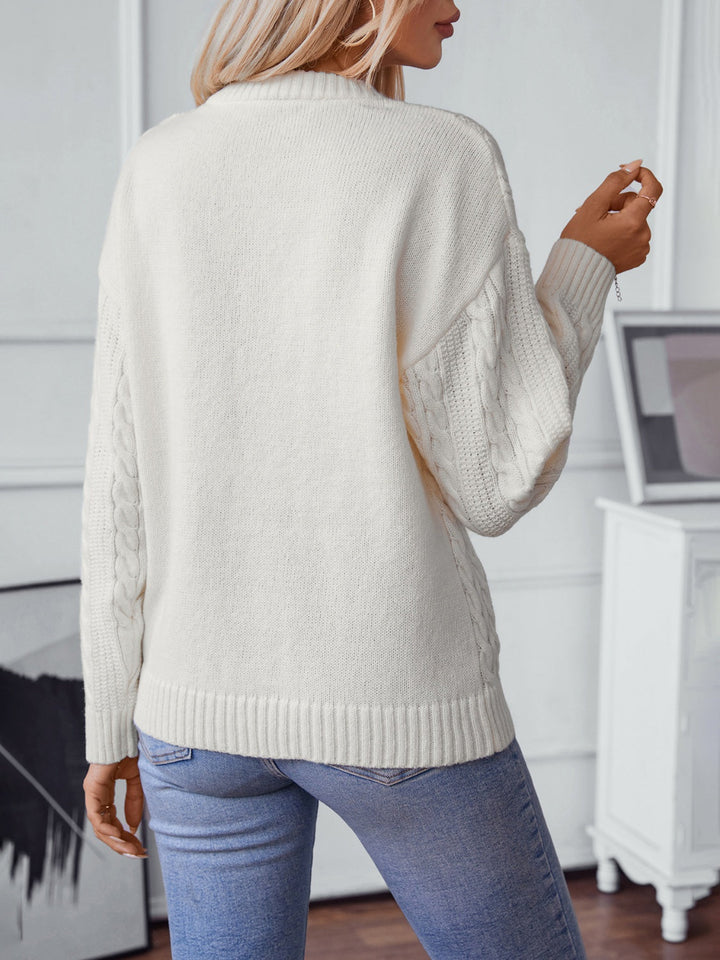Amy Victoria | Long-sleeved cable-knit sweater, crew neck