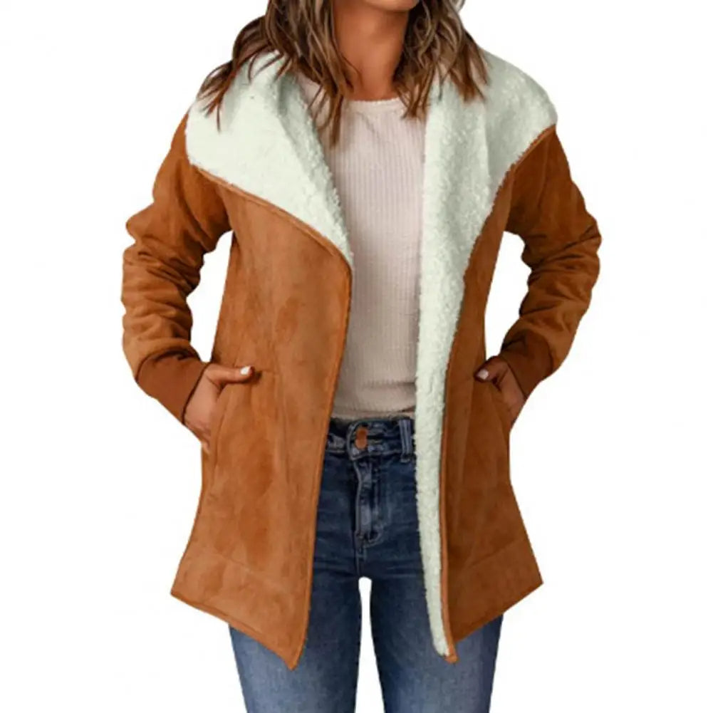 Amy Victoria | Plush coat in winter color