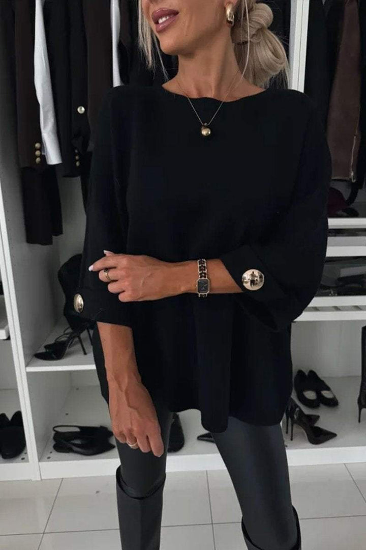 Amy Victoria | Knitted sweater with button detail and half sleeves