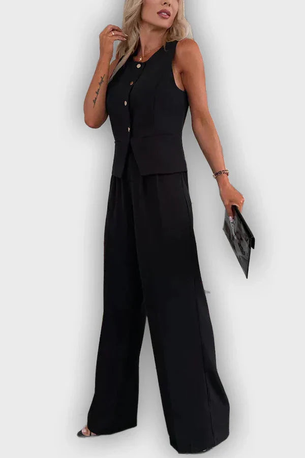 Amy Victoria | Elegant Ensemble