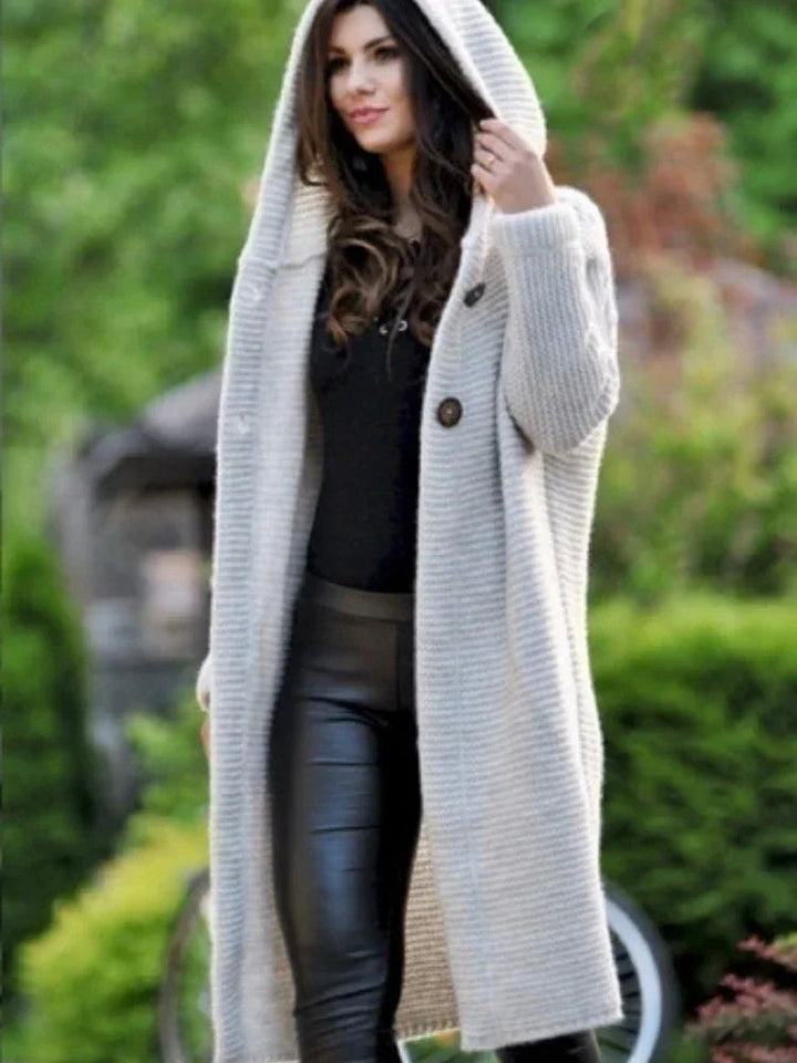 Amy Victoria | Elegant knee-length coat