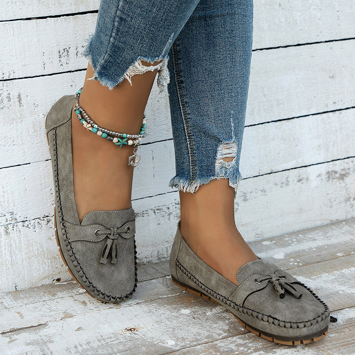 Amy Victoria | Comfortable Soft Moccasins