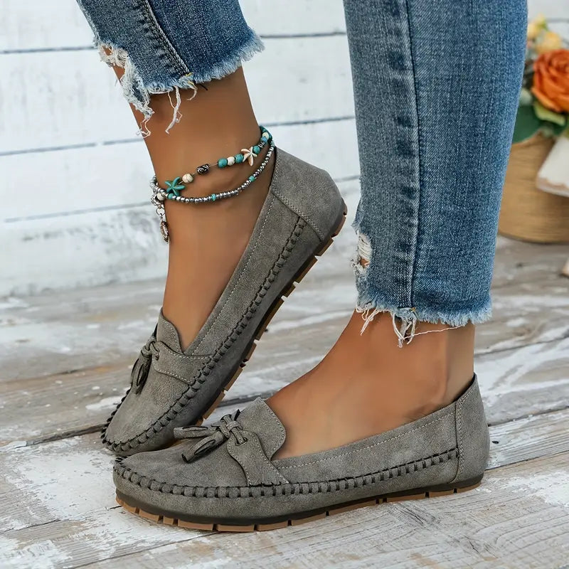 Amy Victoria | Comfortable Soft Moccasins