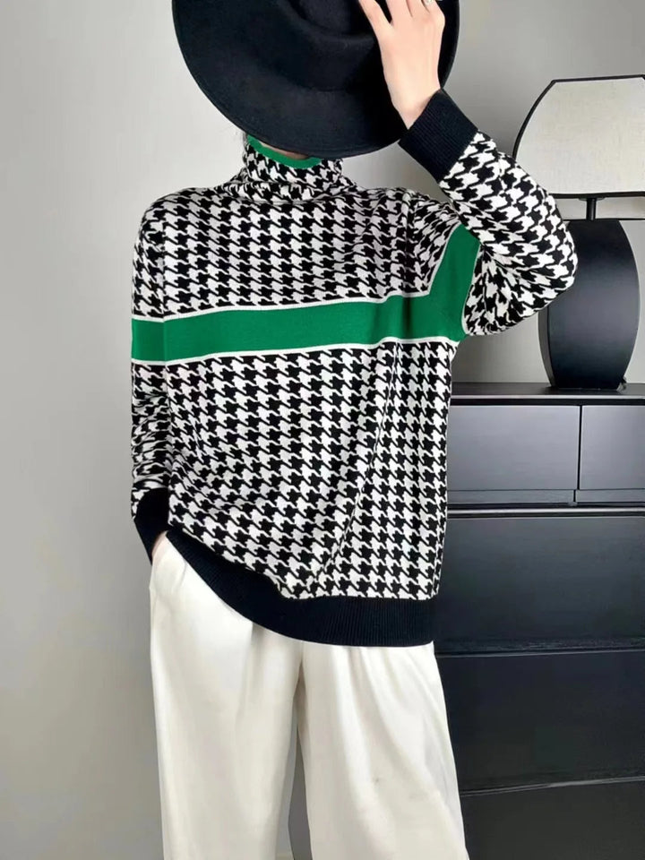 Amy Victoria | Elegant turtleneck sweater