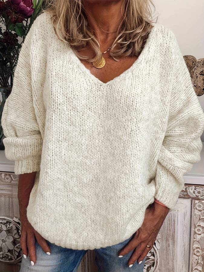 Amy Victoria | Knitted V-neck sweater