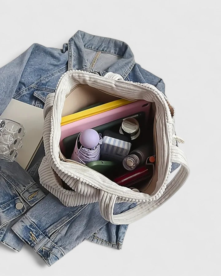 Amy Victoria | Tote Bag