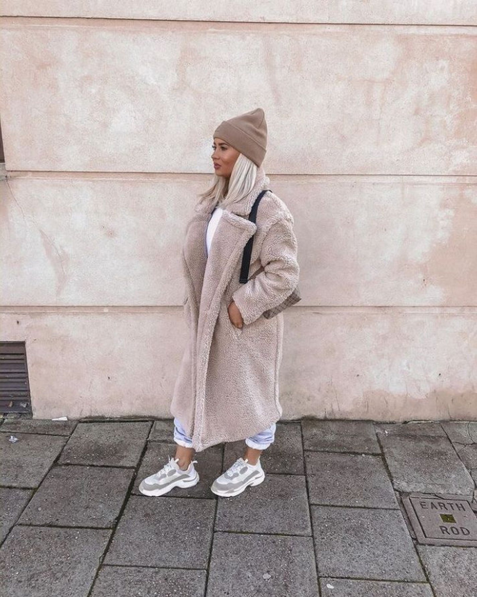 Amy Victoria | Long teddy coat