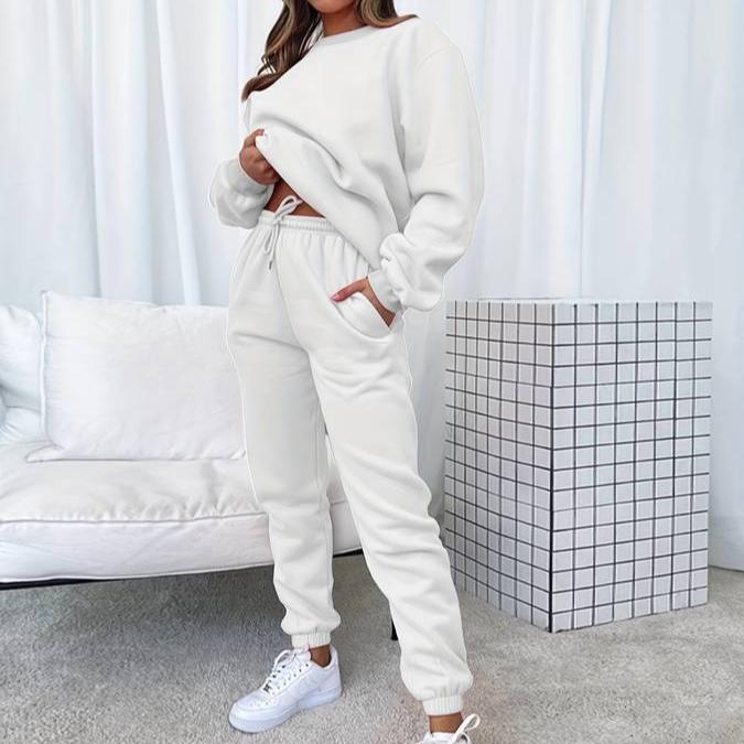 Amy Victoria | Women's Sweatshirt and Jogger Set