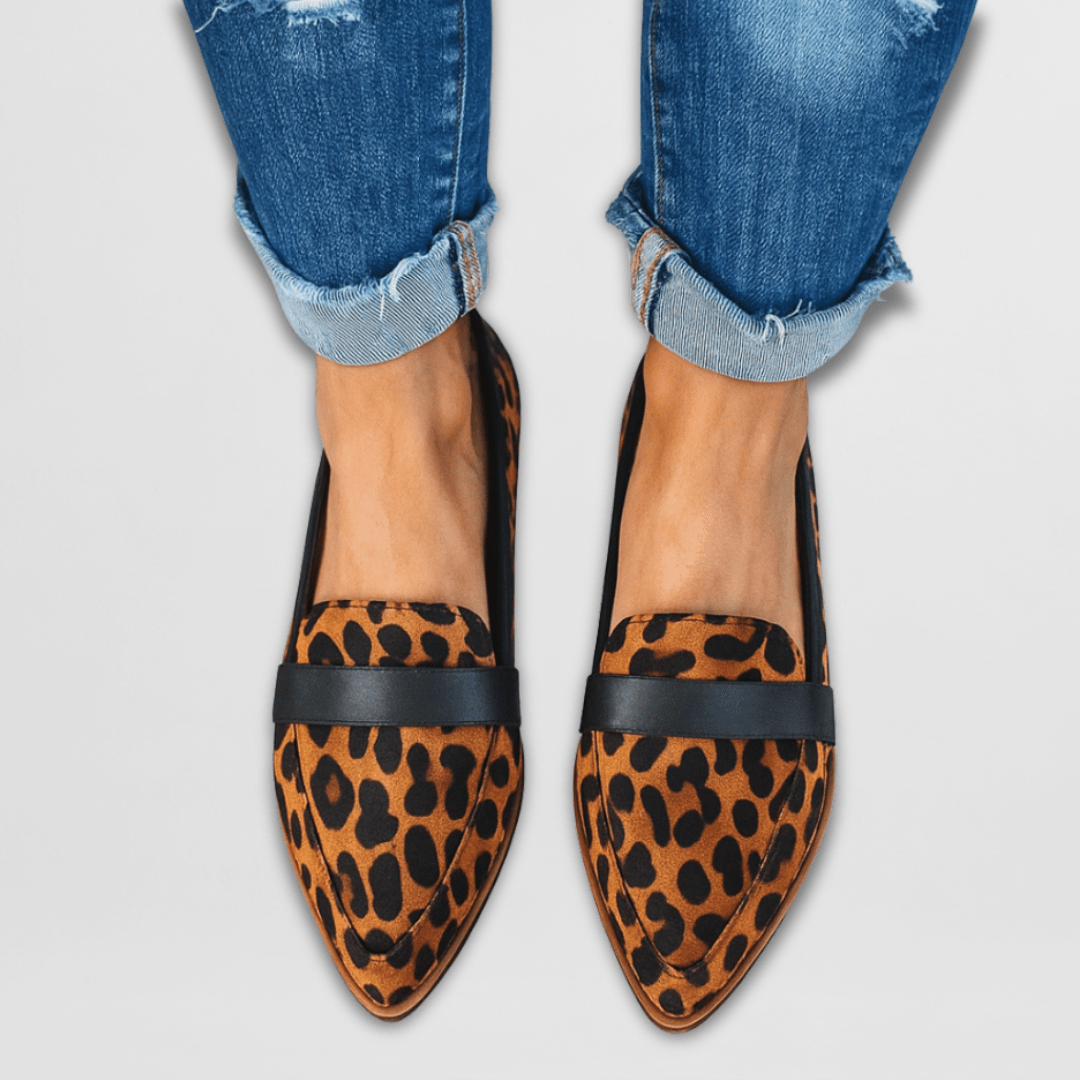 Amy Victoria | Soft Suede Loafers