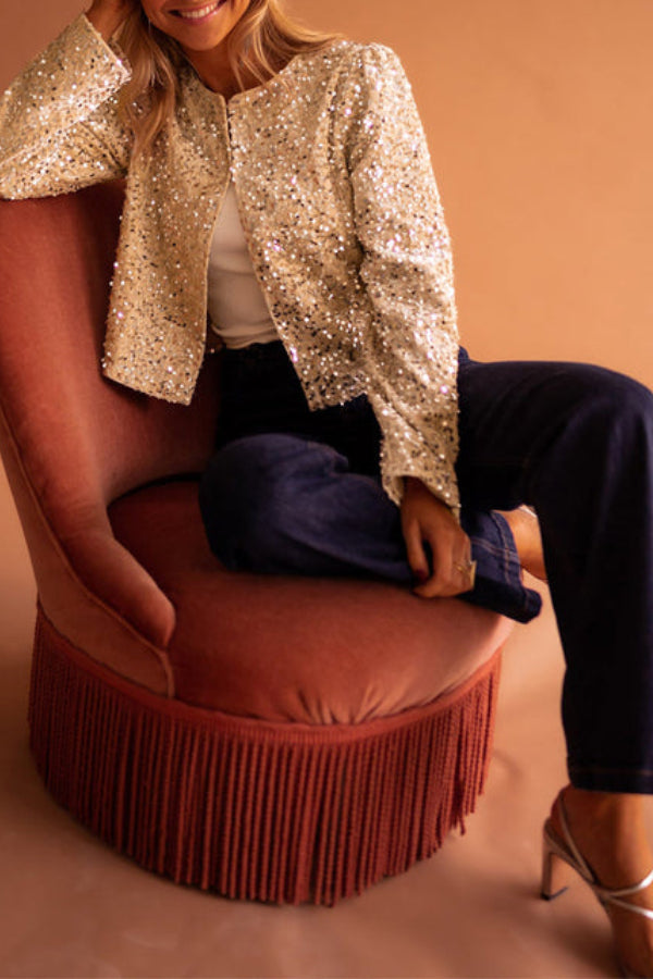 Amy Victoria | Short jacket in gold sequined fleece with open front