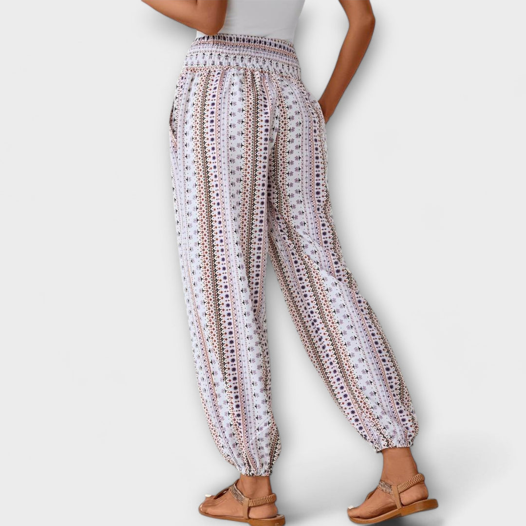 Amy Victoria | Graphic Pants