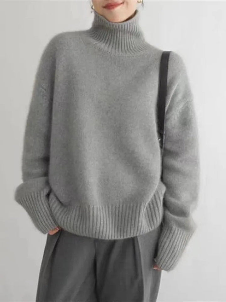Amy Victoria | Cashmere Turtleneck Sweater
