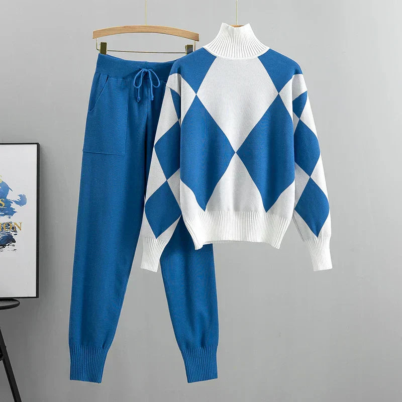 Amy Victoria | Women's sweater and pants set