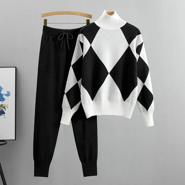 Amy Victoria | Women's sweater and pants set
