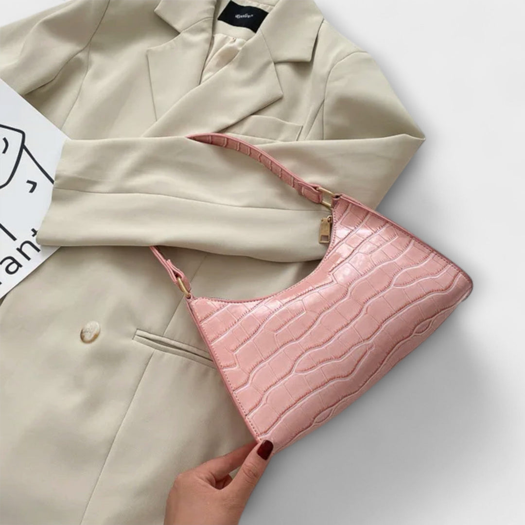 Amy Victoria | Shiny Leather Bag