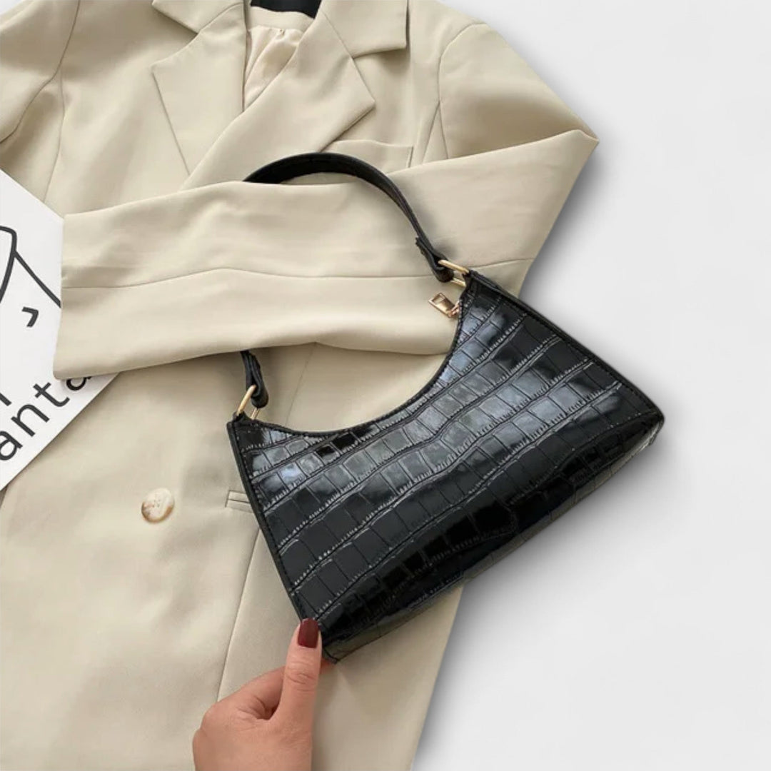 Amy Victoria | Shiny Leather Bag