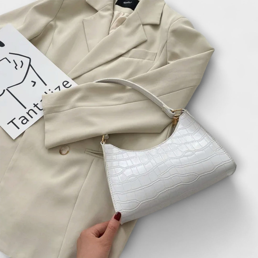 Amy Victoria | Shiny Leather Bag