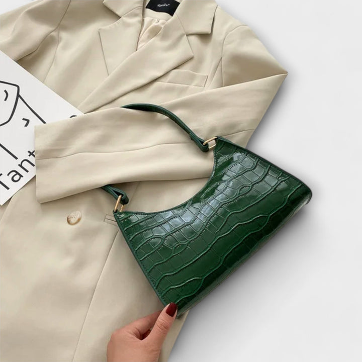 Amy Victoria | Shiny Leather Bag