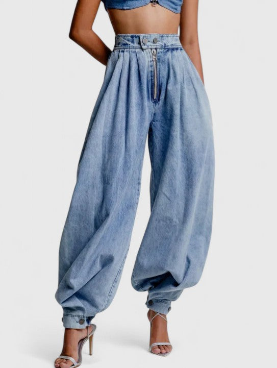 Amy Victoria | Jeans, Comfortable Fit, Stylish Design