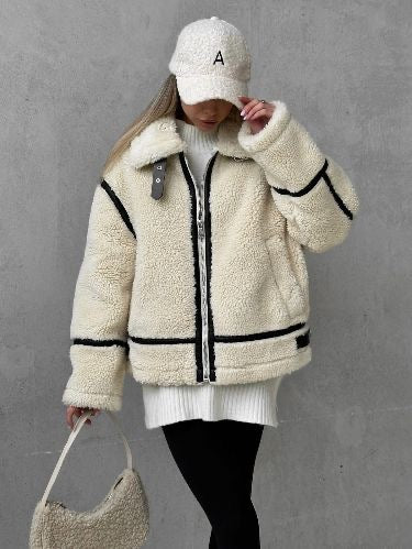 Amy Victoria | Teddy coat