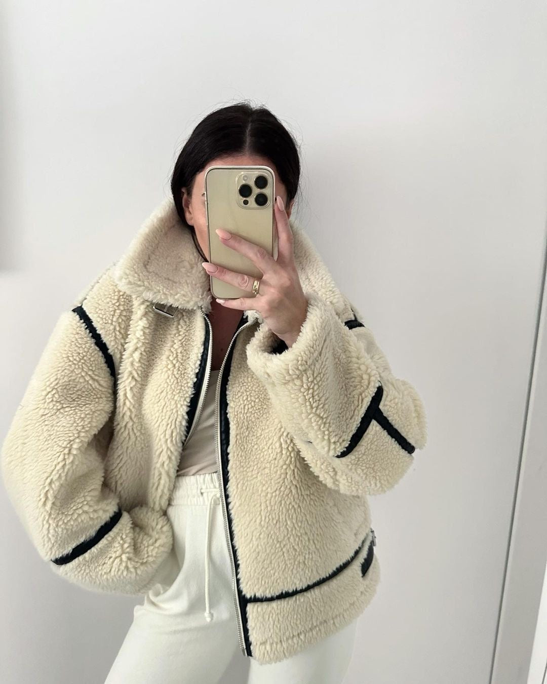 Amy Victoria | Teddy coat