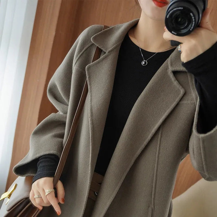 Amy Victoria | Winter coat, simple, stylish