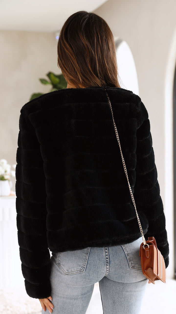 Amy Victoria | Teddy crop jacket, line pattern