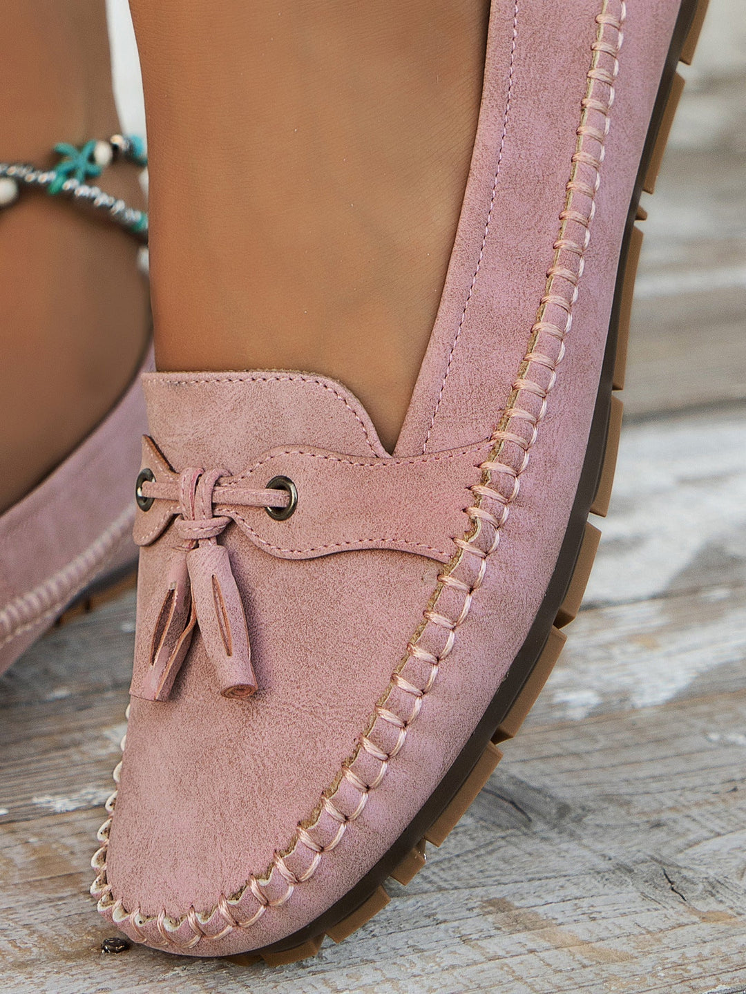 Amy Victoria | Comfortable Soft Moccasins