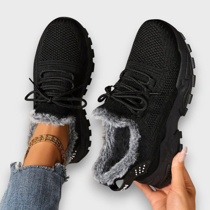 Amy Victoria | Lace-Up Winter Sneakers