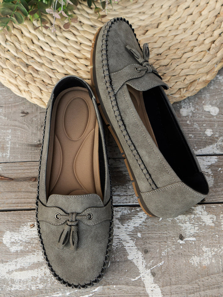 Amy Victoria | Comfortable Soft Moccasins
