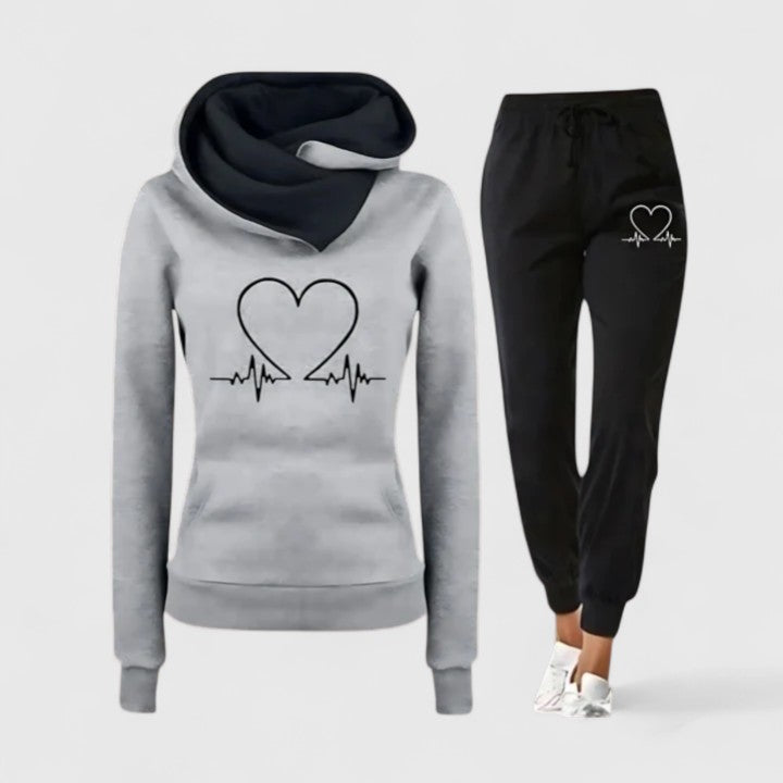 Amy Victoria | Comfortable Hoodie Set