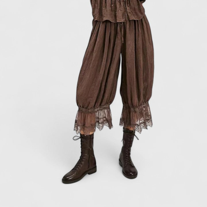 Amy Victoria | Comfortable Trousers