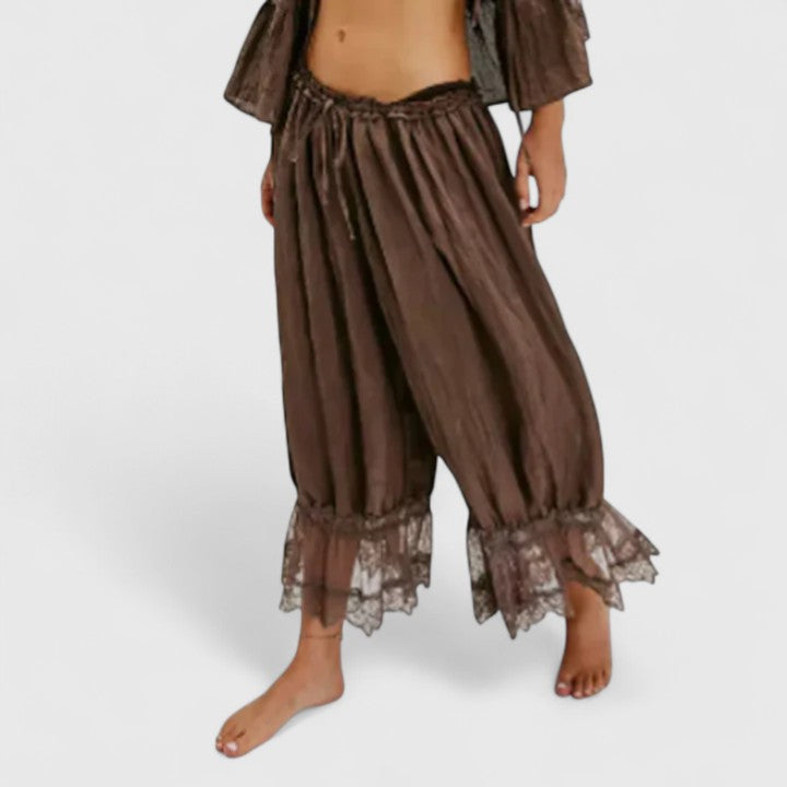 Amy Victoria | Comfortable Trousers