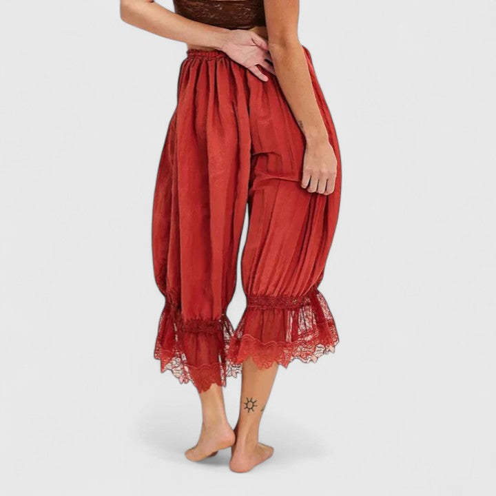 Amy Victoria | Comfortable Trousers