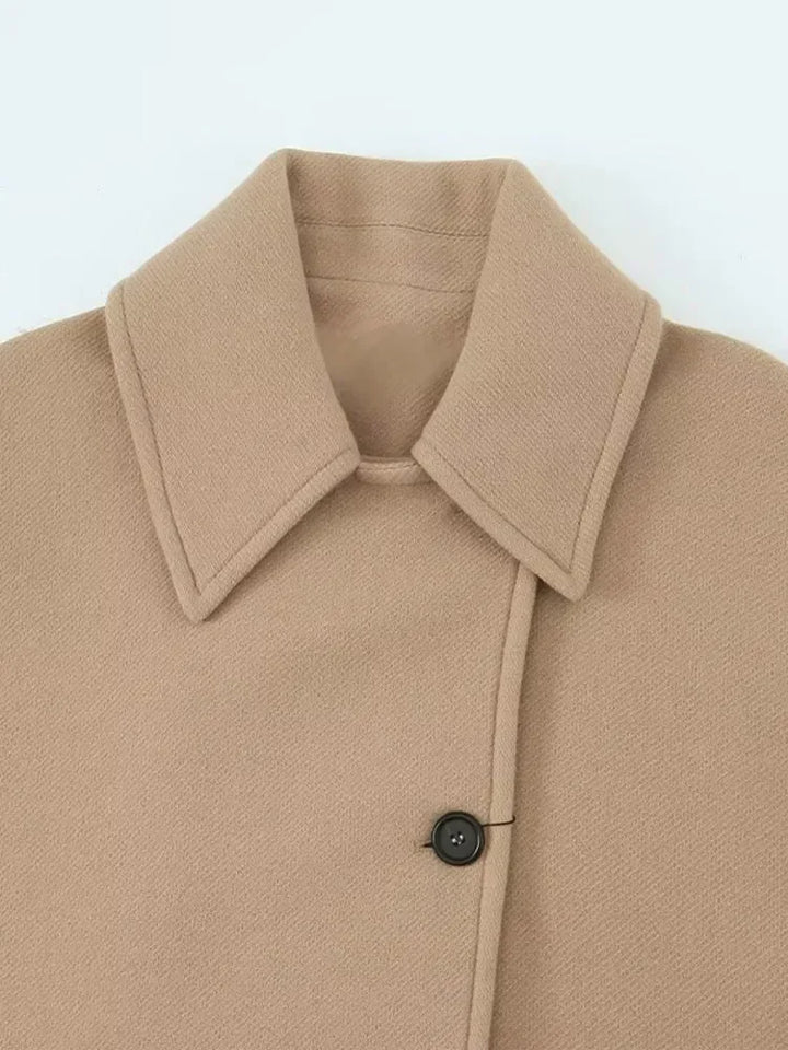 Amy Victoria | Solid color trench coat with lapel collar