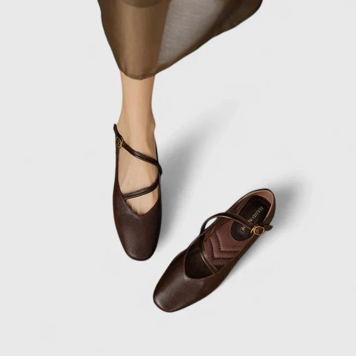 Amy Victoria | Orthopedic Flat Shoes