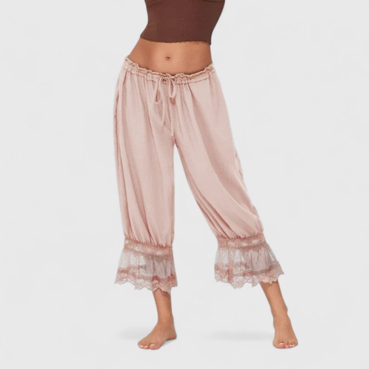 Amy Victoria | Comfortable Trousers