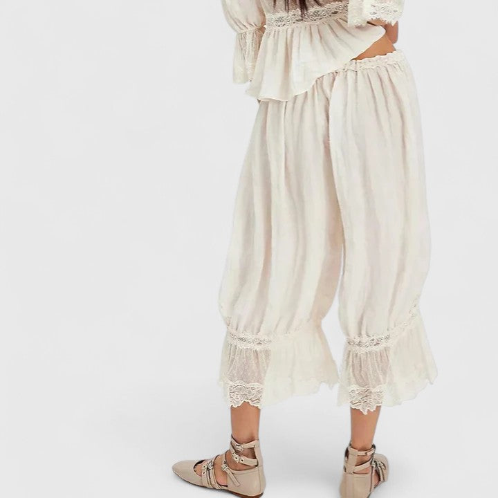 Amy Victoria | Comfortable Trousers