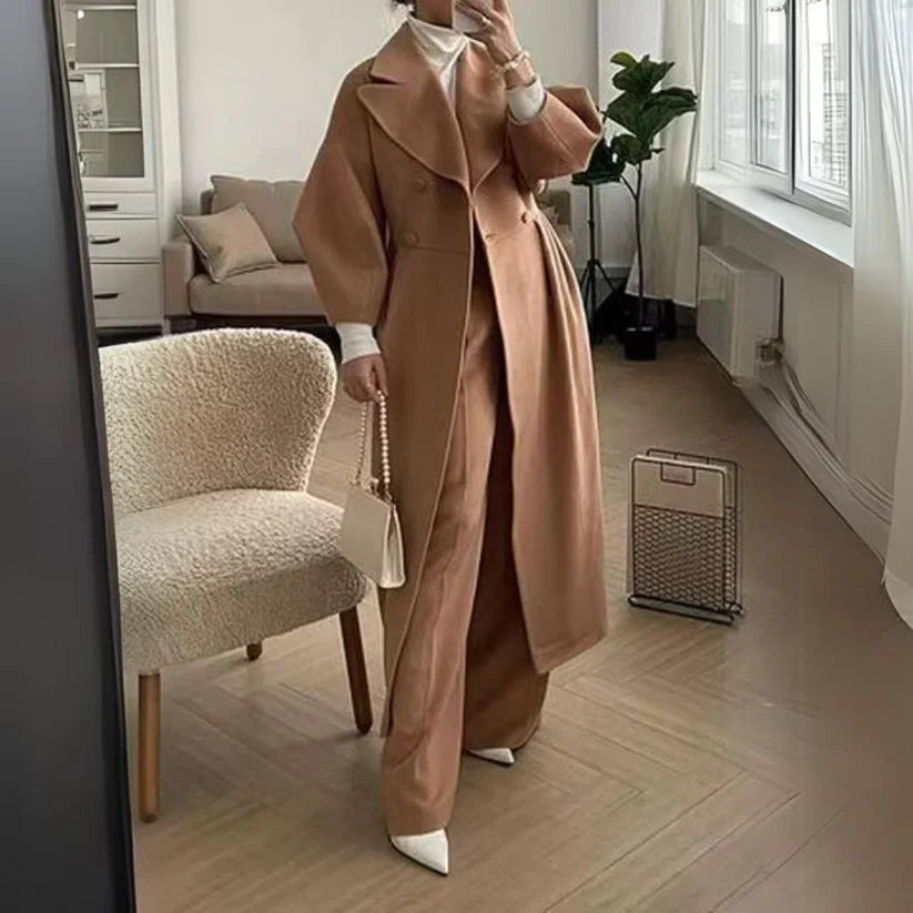 Amy Victoria | Elegant coat