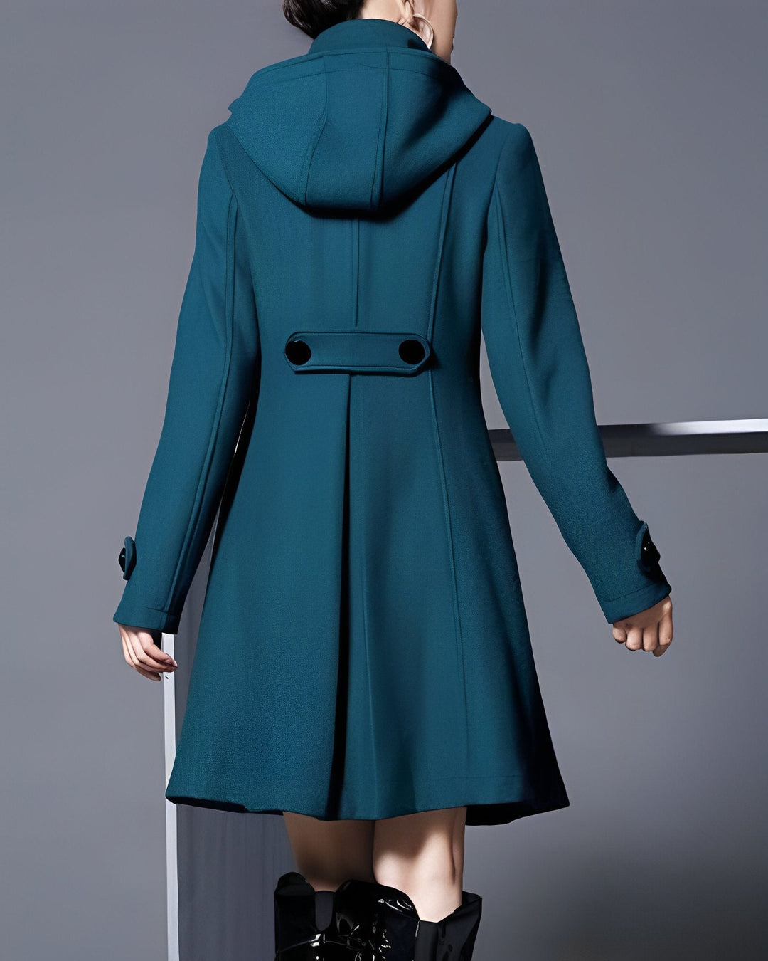 Amy Victoria | Coat with Side Pockets