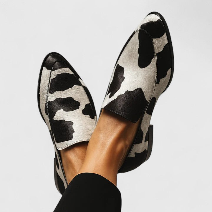 Amy Victoria | Cushioned Loafers